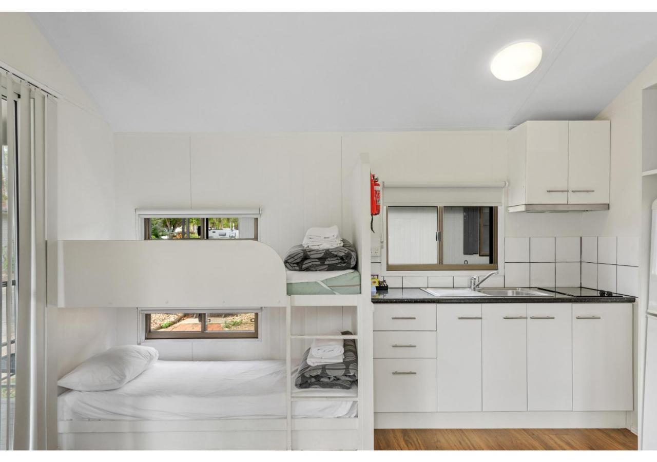 Discovery Parks - Rockhampton Room photo