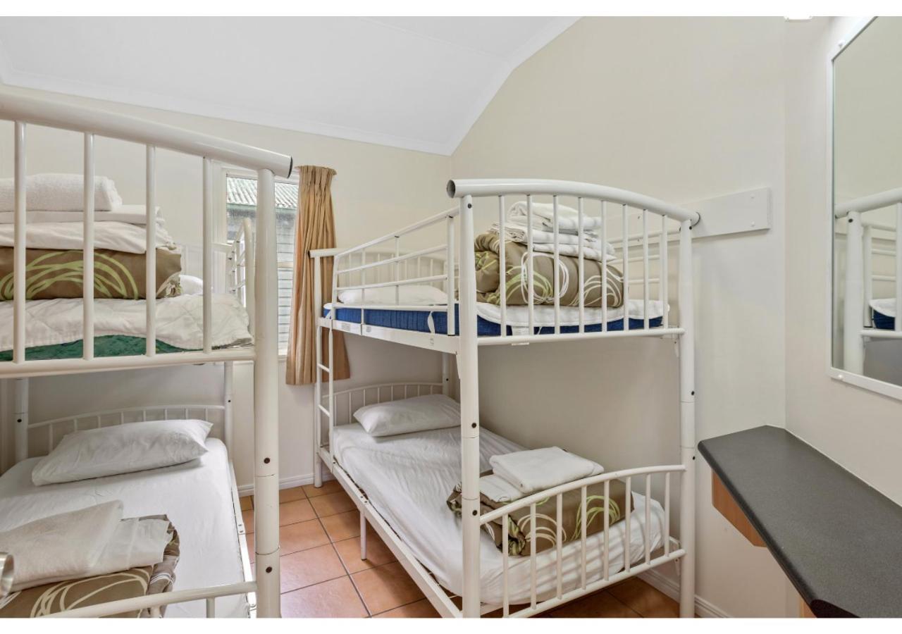 Discovery Parks - Rockhampton Room photo