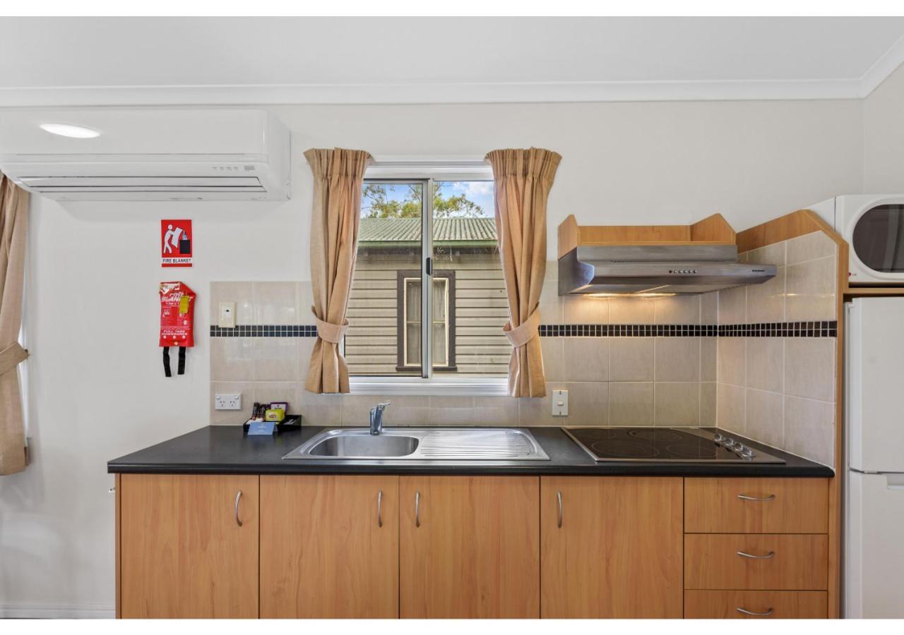 Discovery Parks - Rockhampton Room photo
